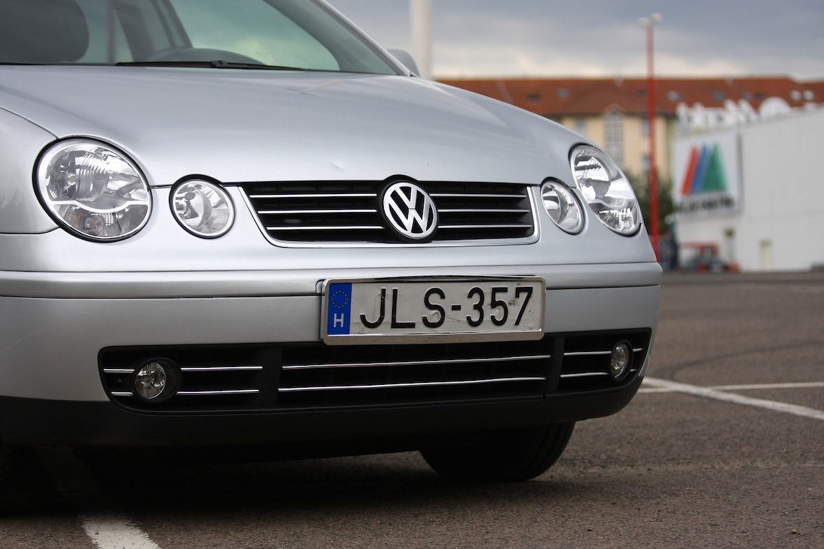 VOLKSWAGEN POLO