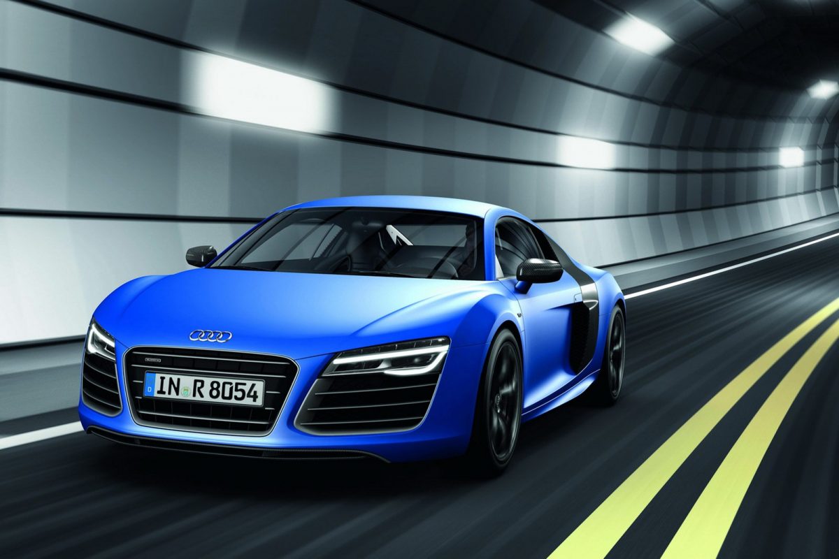 AUDI R8