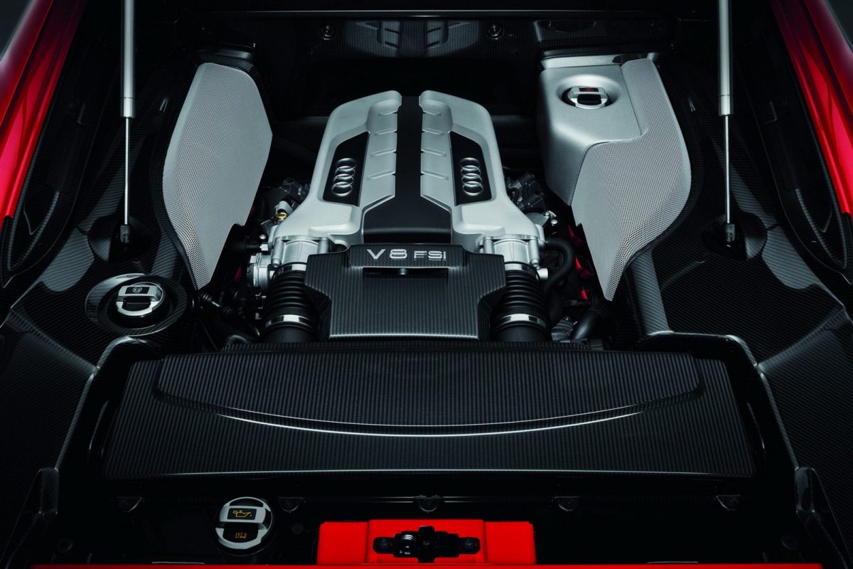 AUDI R8