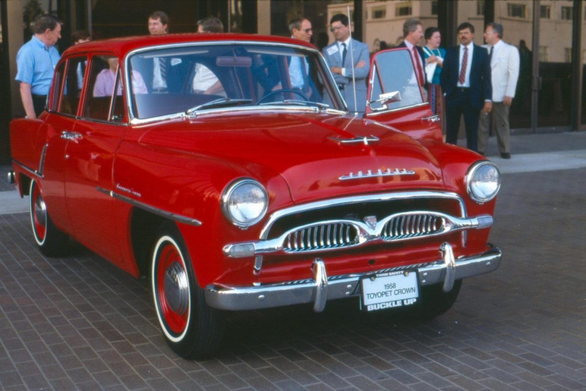 TOYOTA COROLLA