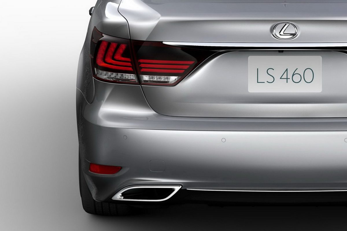 LEXUS