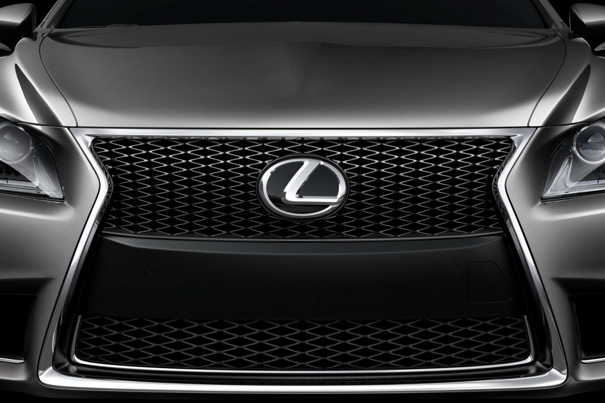 LEXUS