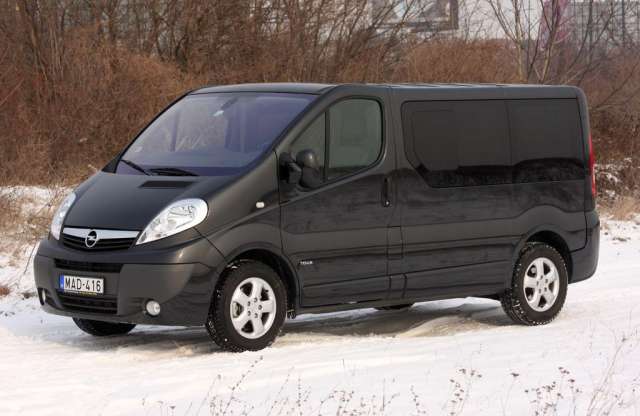 Spórolós, olcsó, tágas - Opel Vivaro ecoFLEX teszt