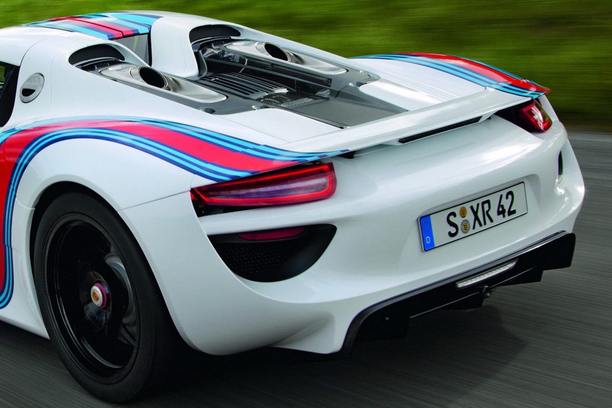 PORSCHE