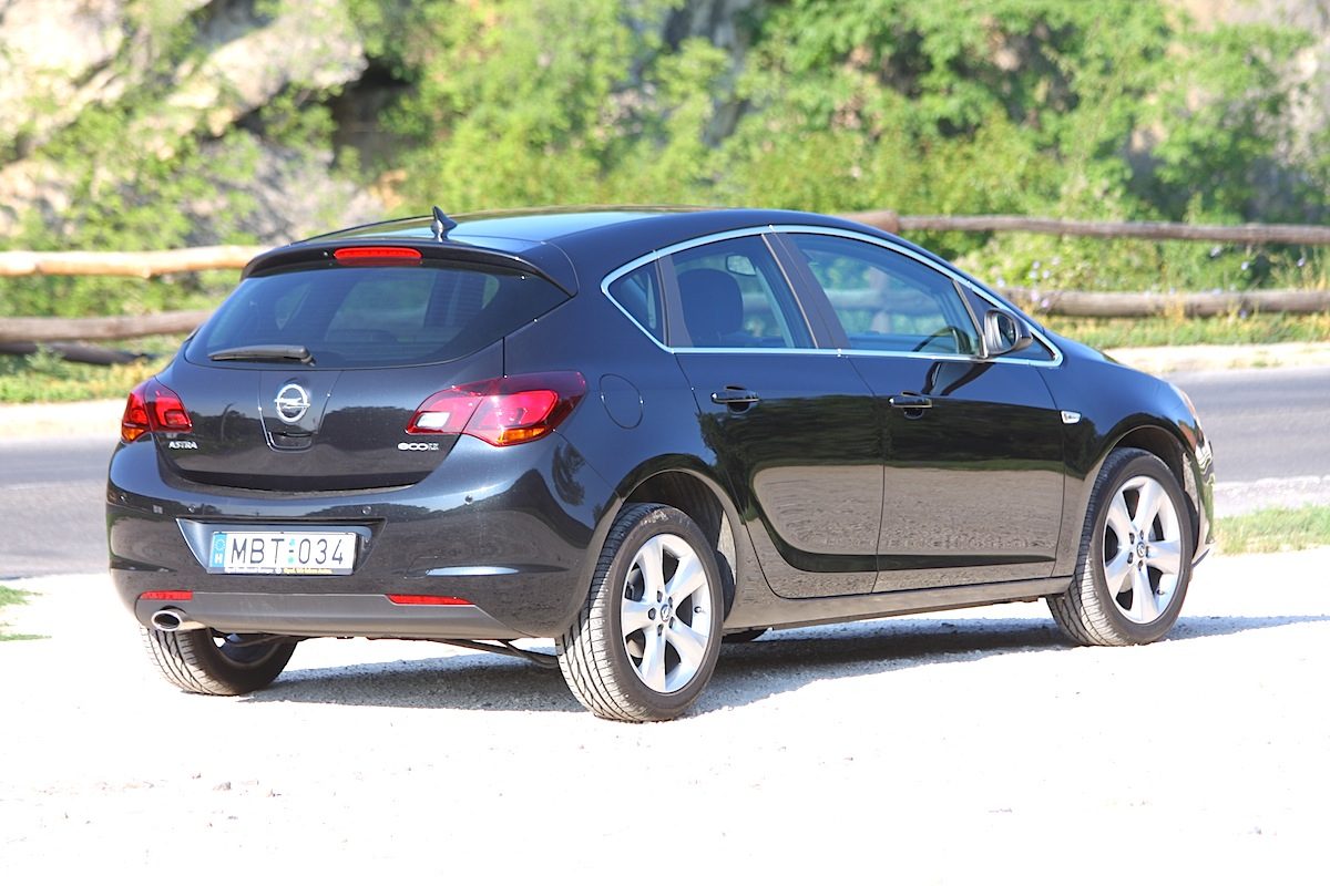 OPEL ASTRA