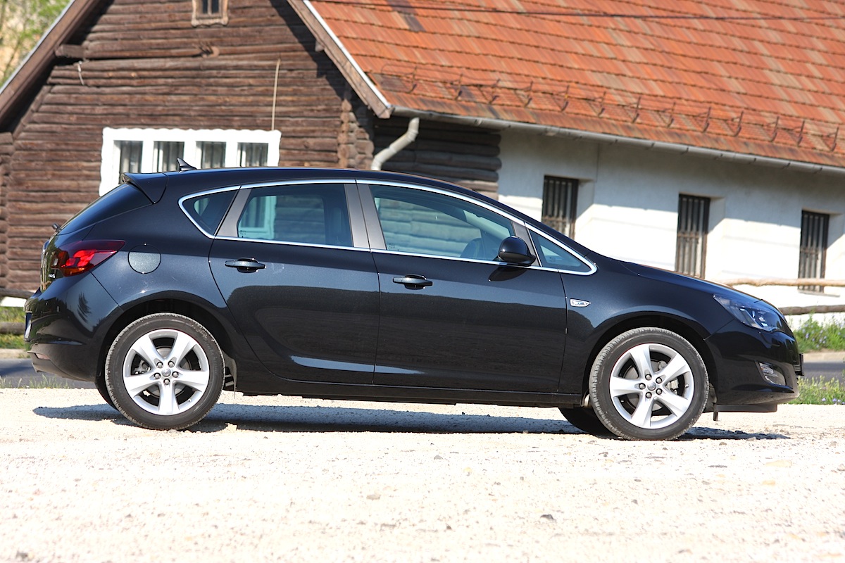 OPEL ASTRA