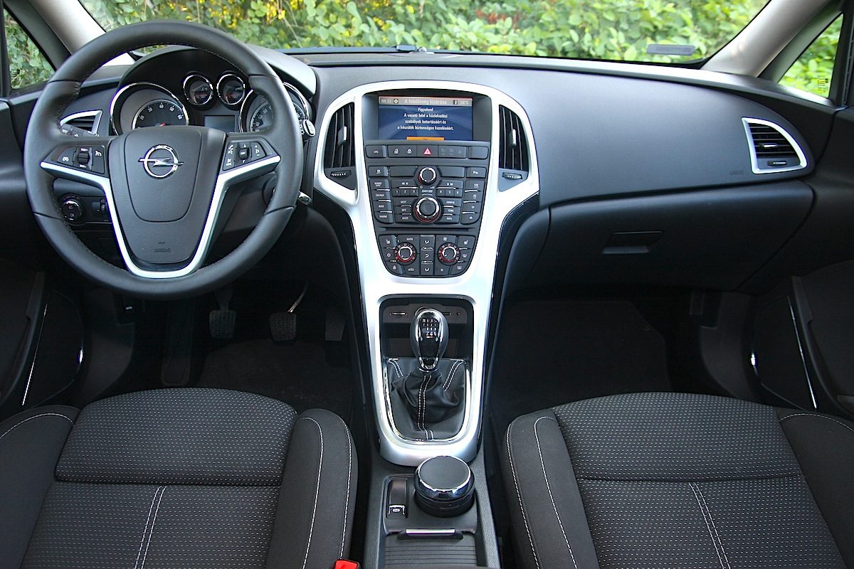 OPEL ASTRA