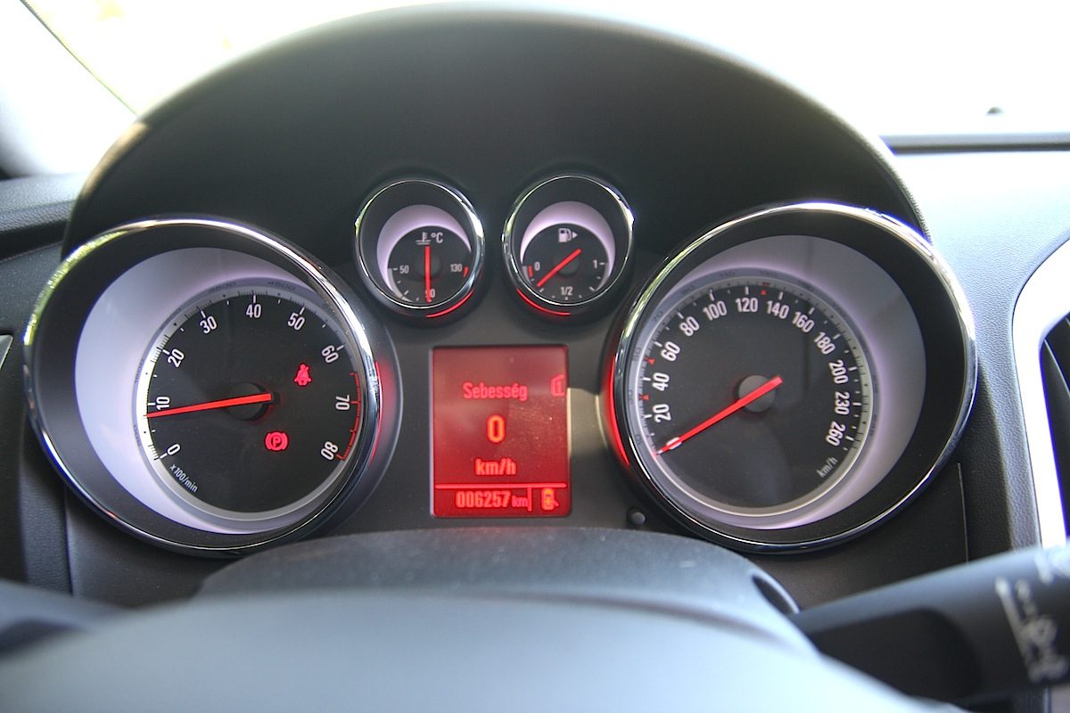 OPEL ASTRA
