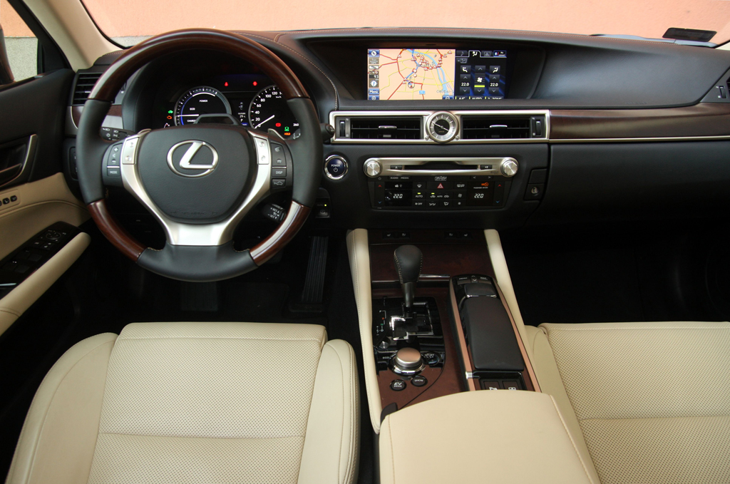 LEXUS GS