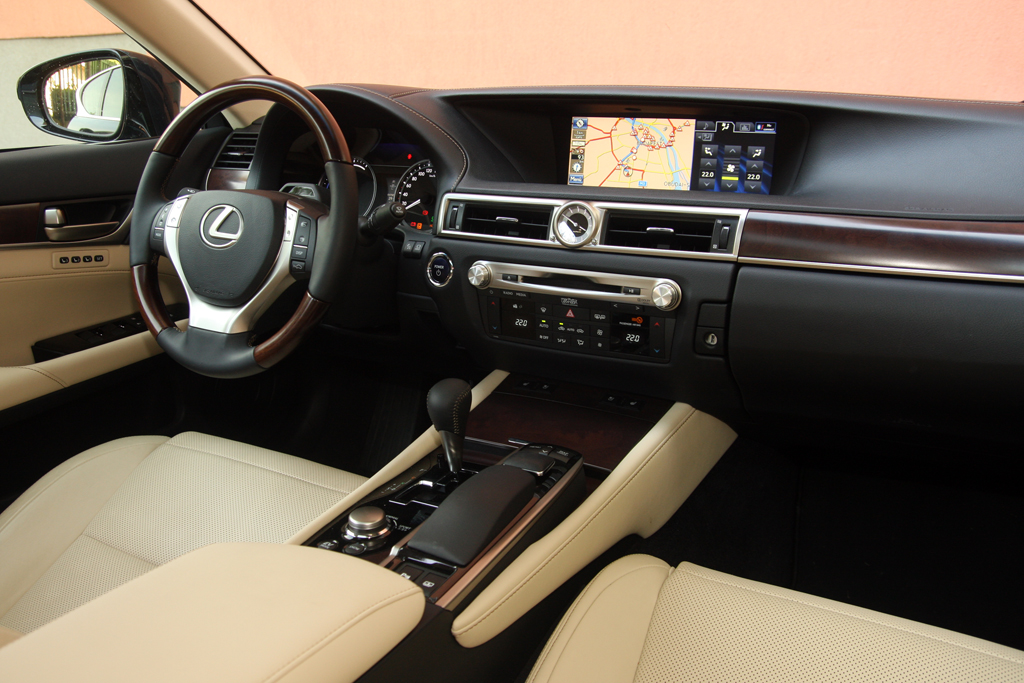 LEXUS GS