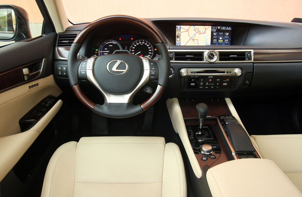 LEXUS GS