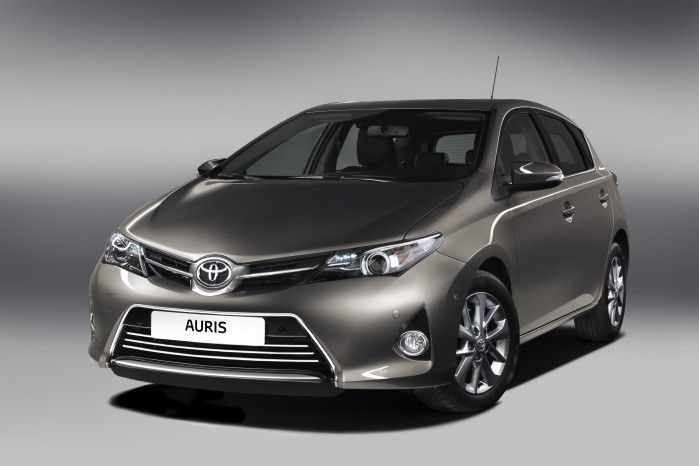 TOYOTA AURIS