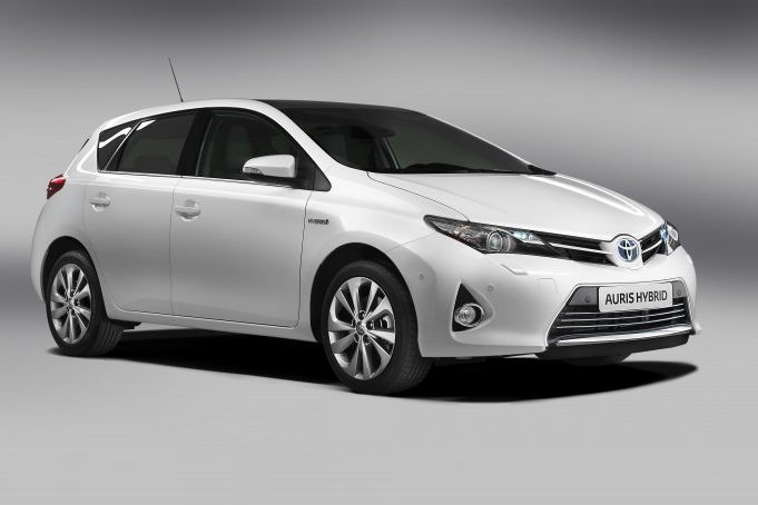 TOYOTA AURIS