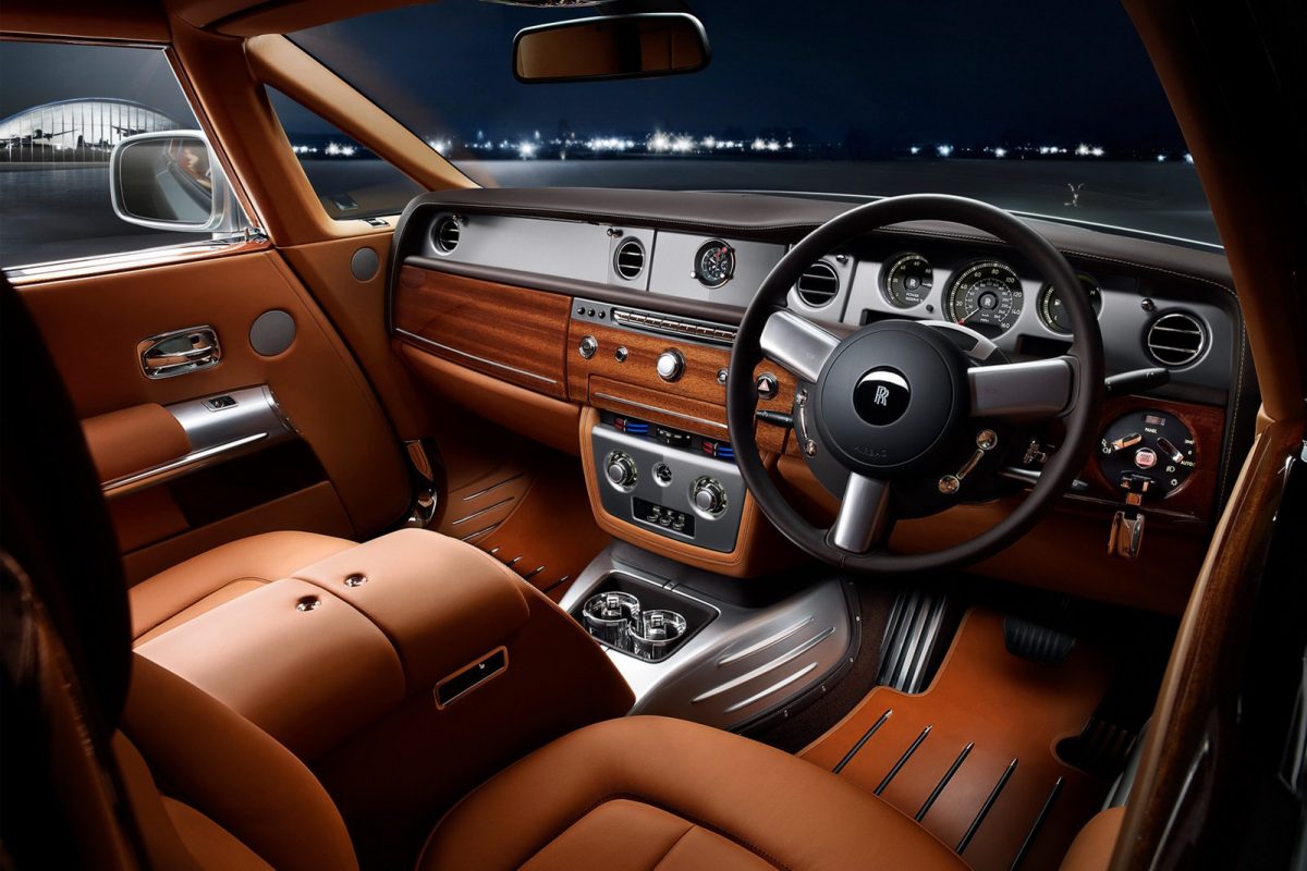 ROLLS-ROYCE PHANTOM