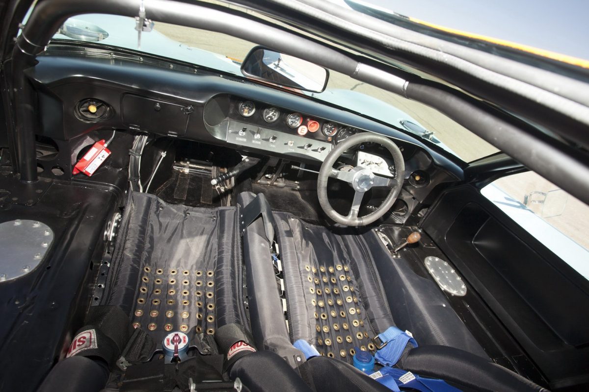 FORD GT