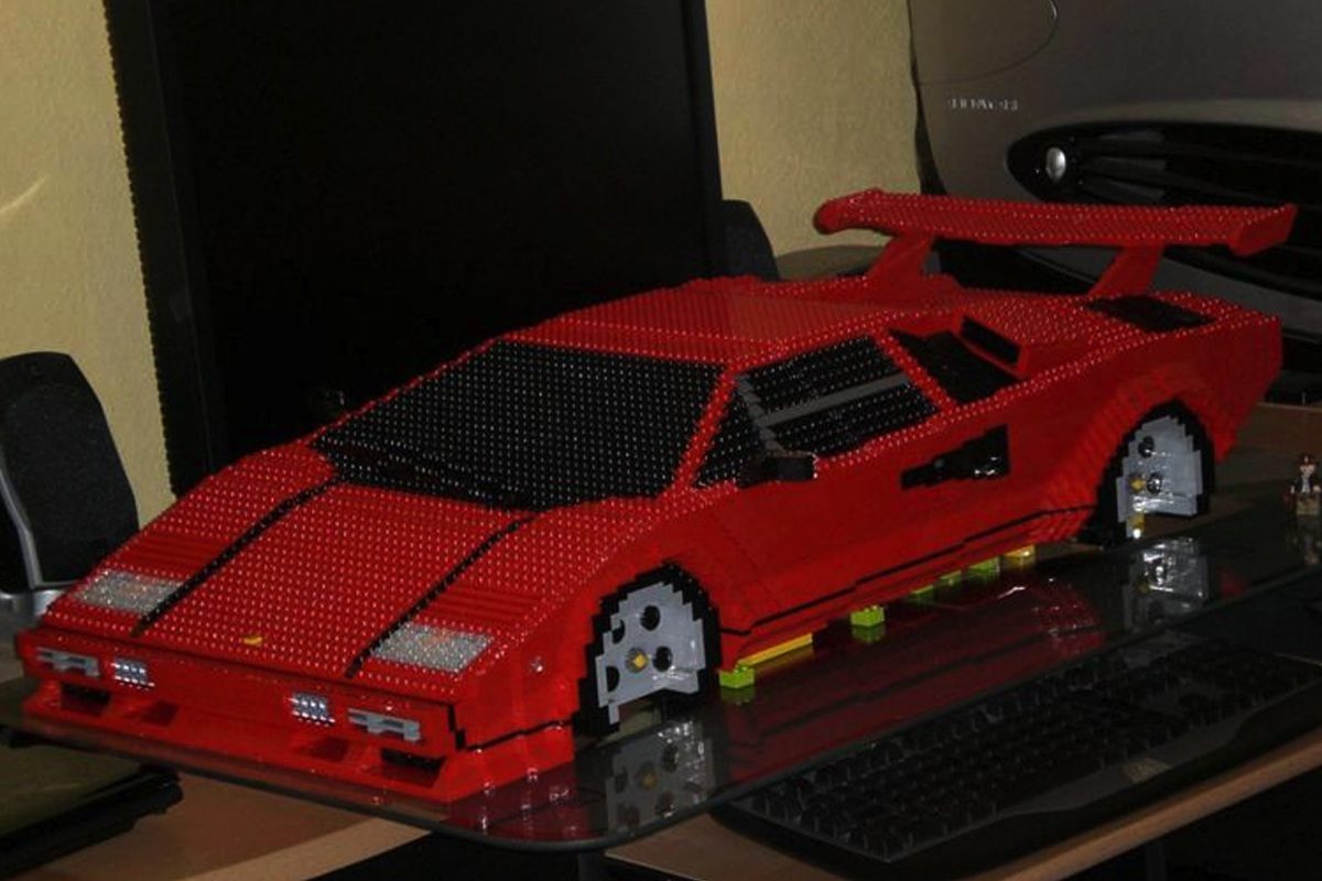 LAMBORGHINI COUNTACH