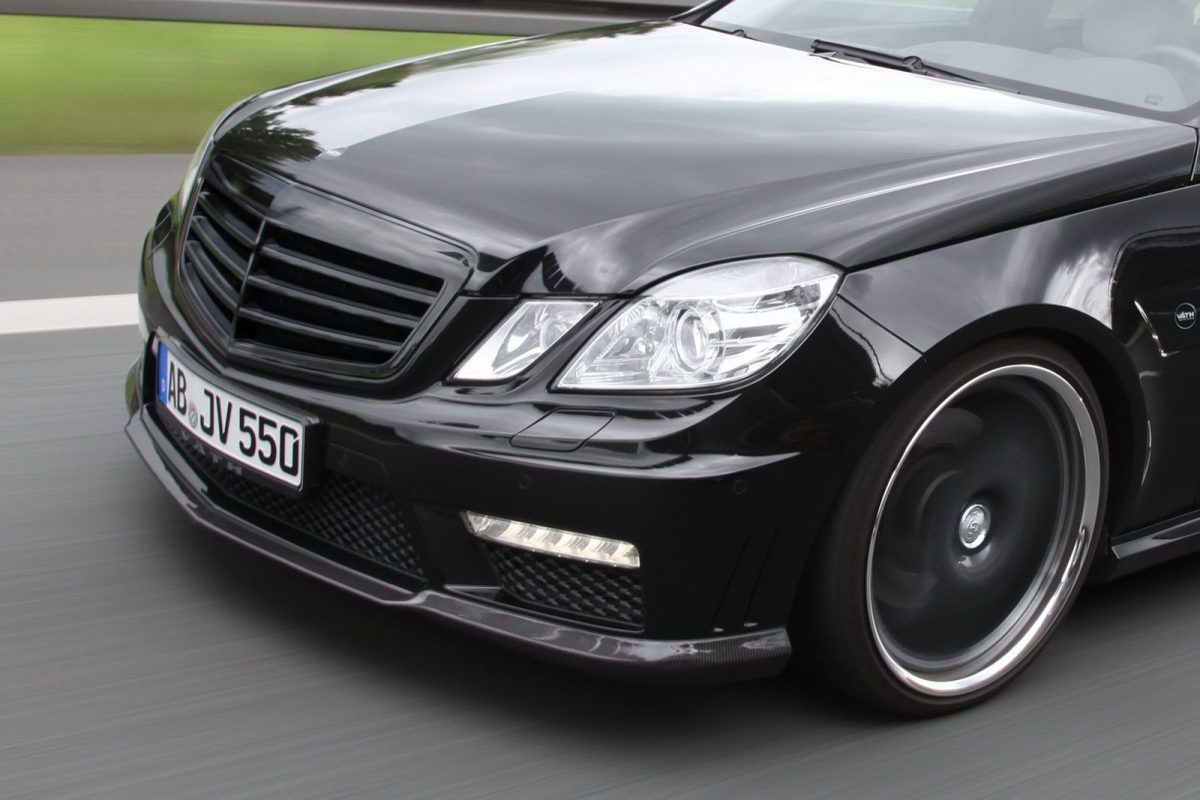 MERCEDES-BENZ E 500