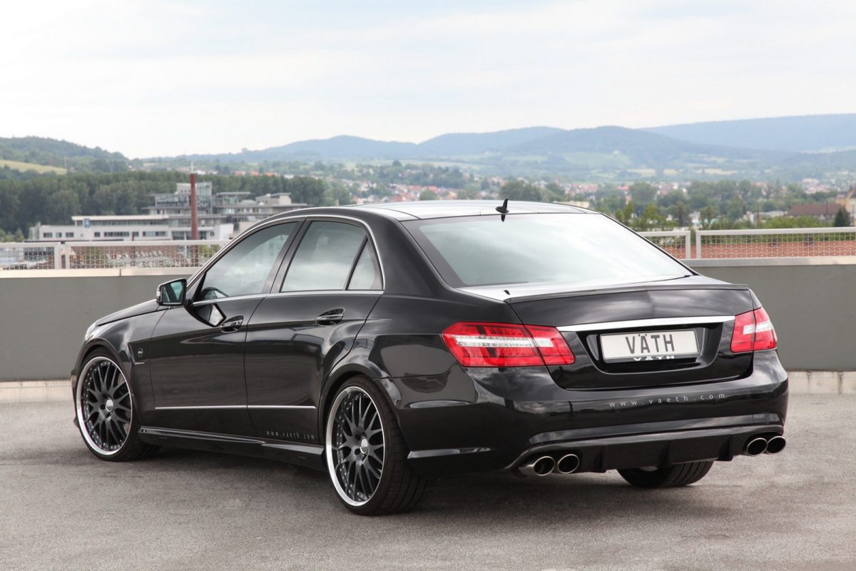MERCEDES-BENZ E 500