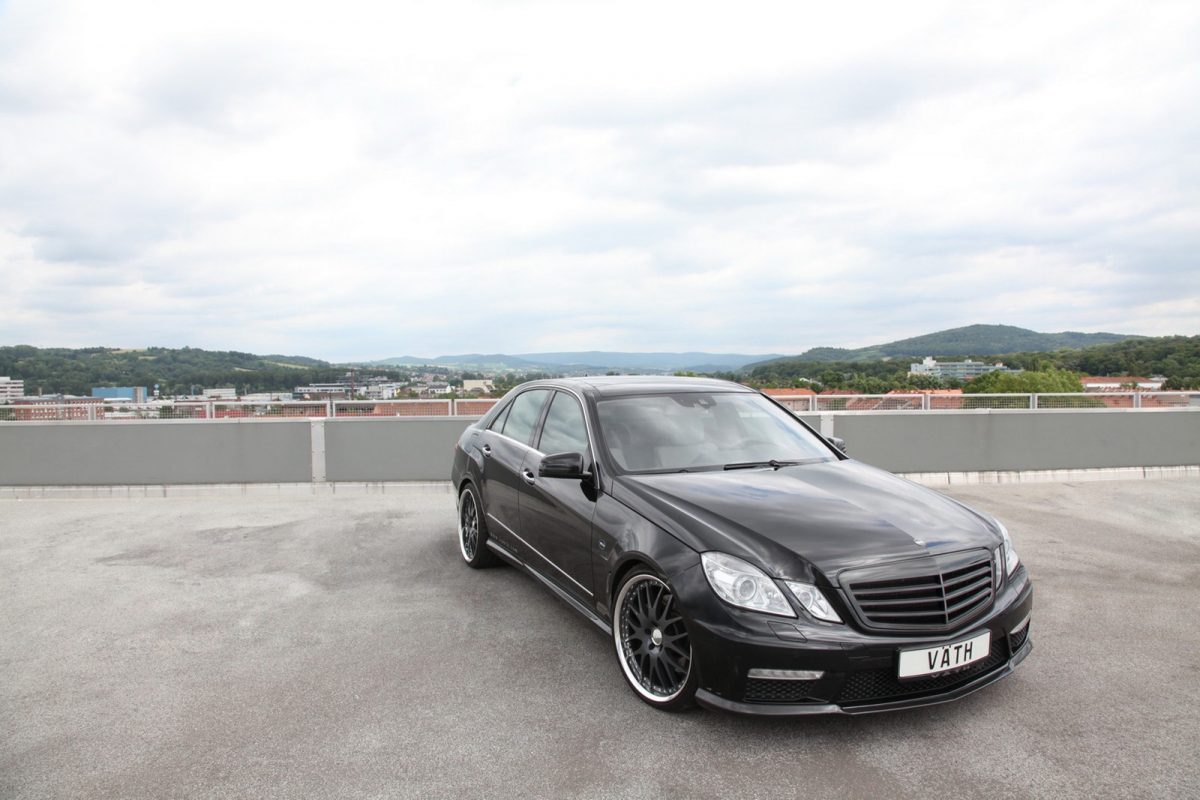 MERCEDES-BENZ E 500
