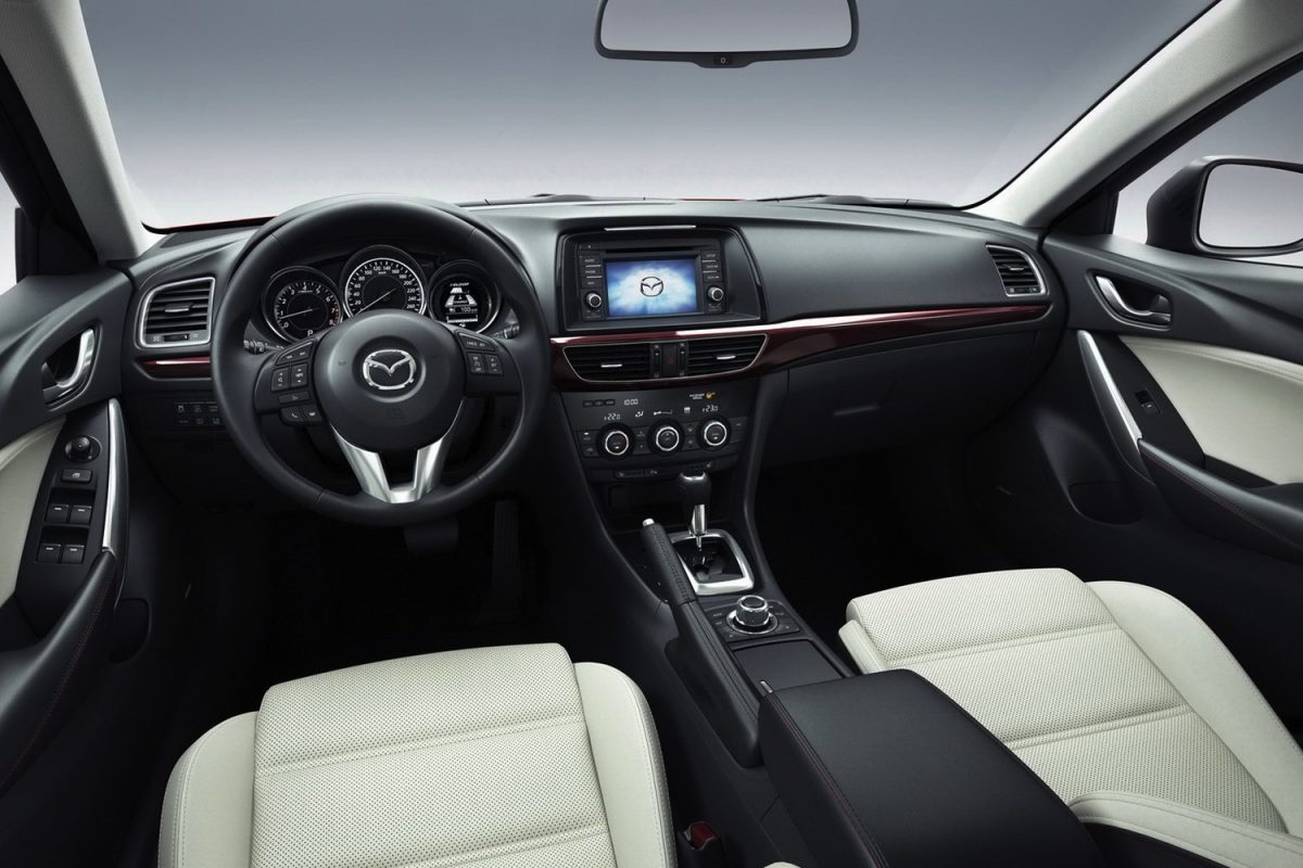 MAZDA 6