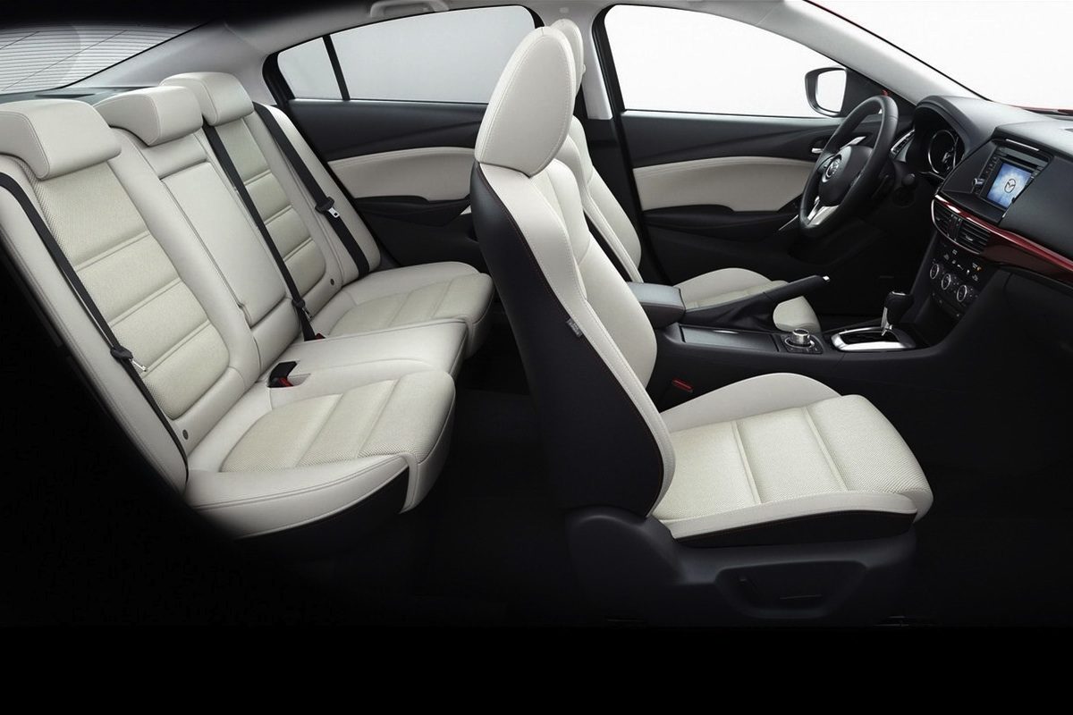MAZDA 6