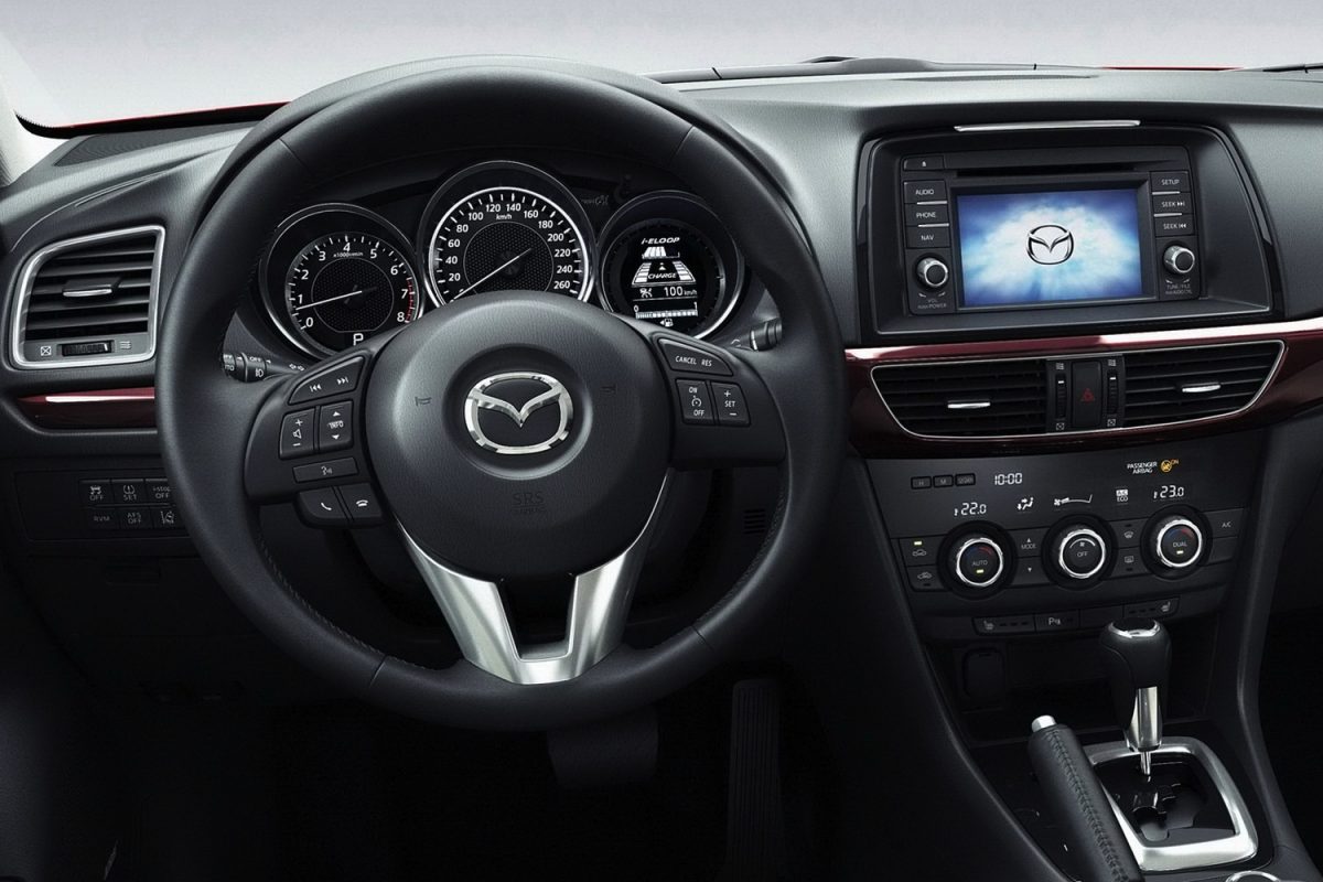 MAZDA 6