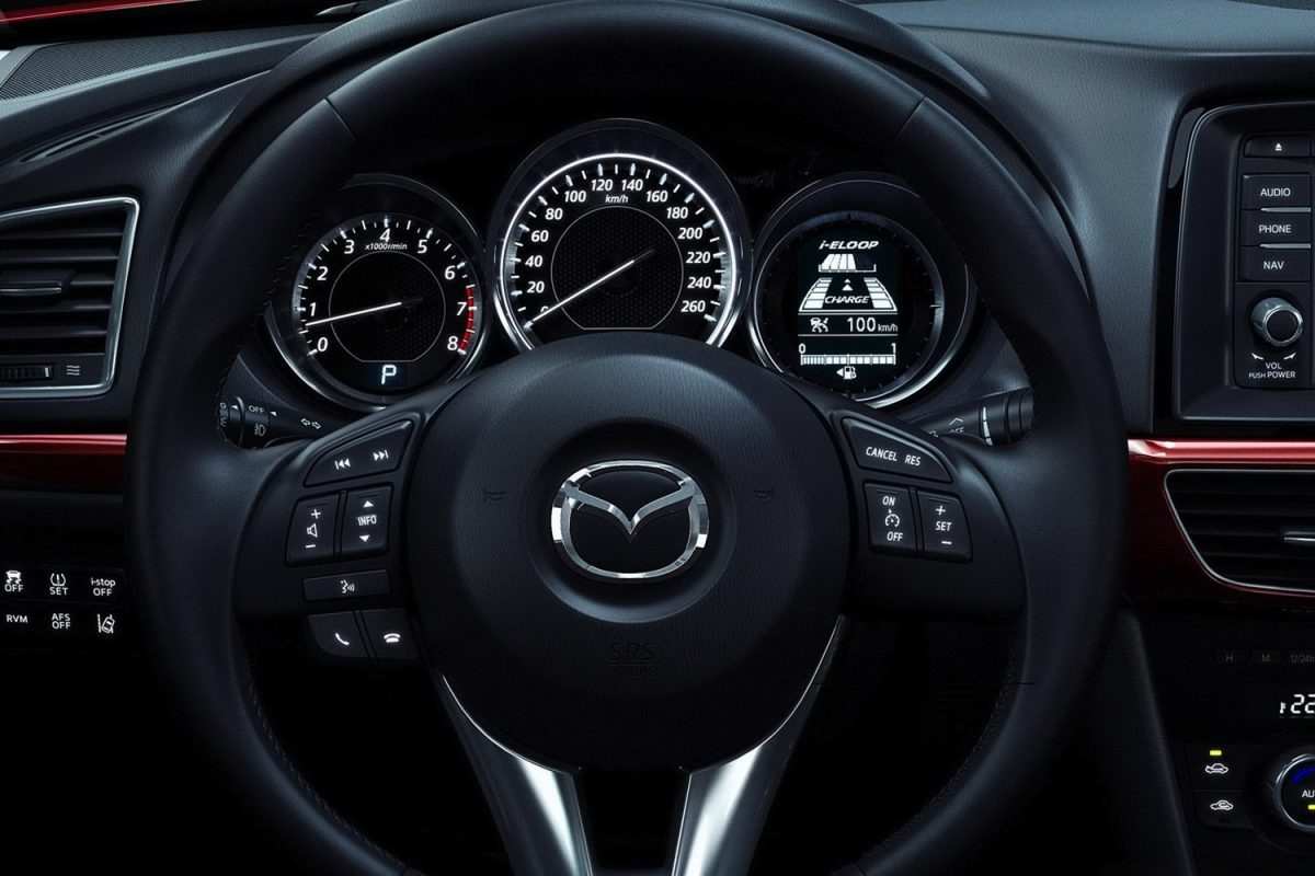MAZDA 6