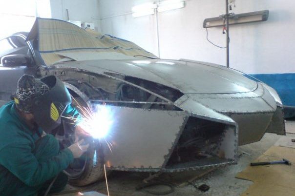 LAMBORGHINI