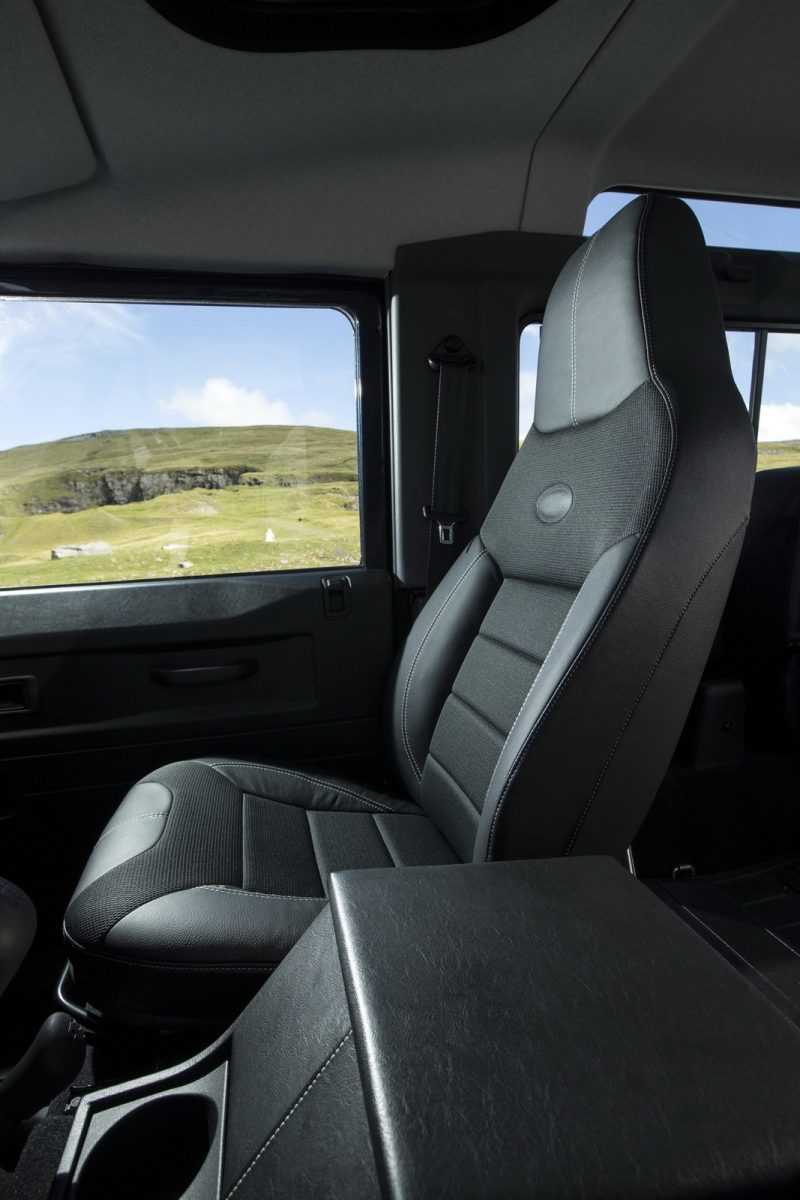 LAND ROVER