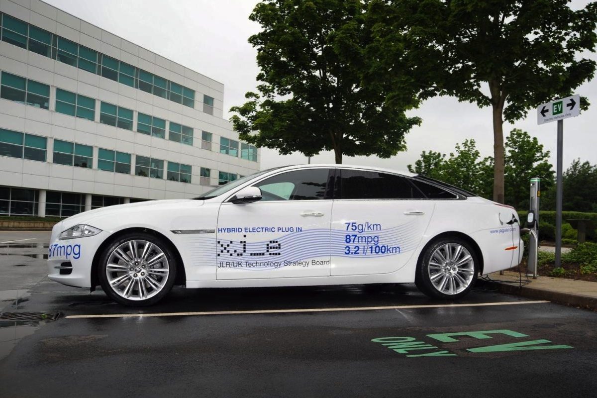JAGUAR XJ