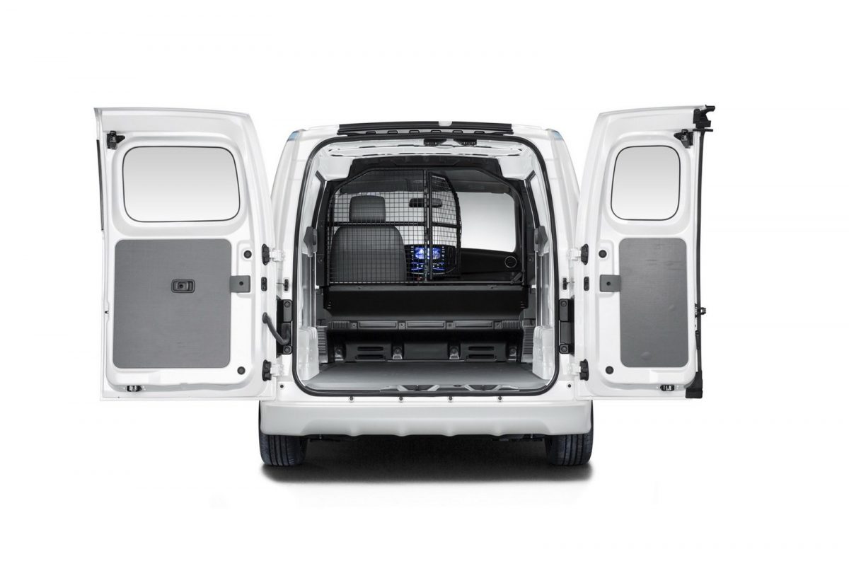 NISSAN NV200