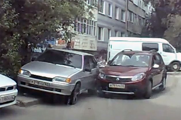 RENAULT