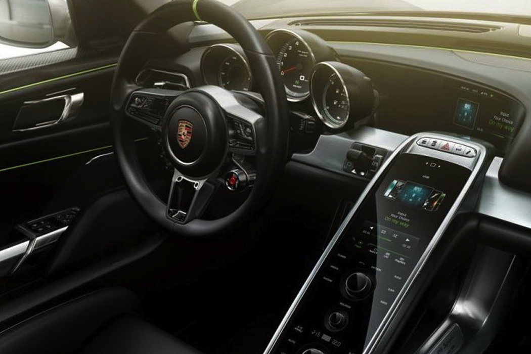 PORSCHE