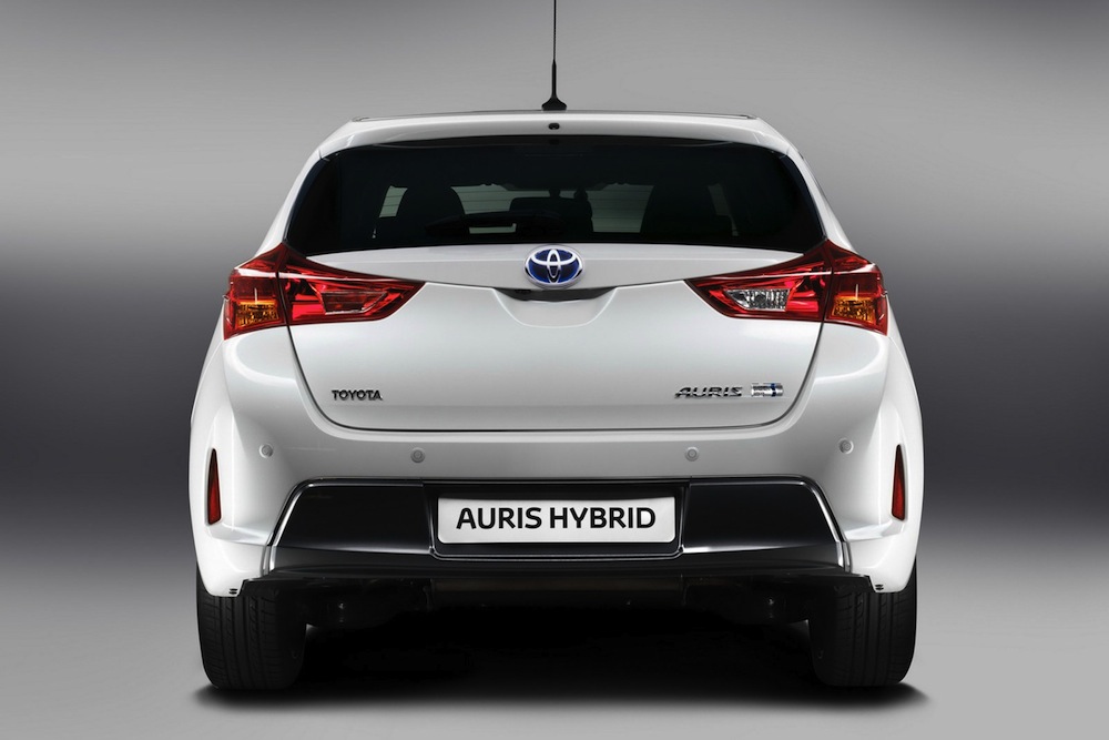 TOYOTA AURIS