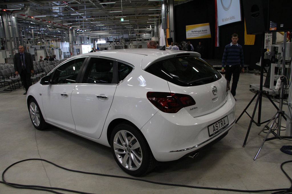 OPEL
