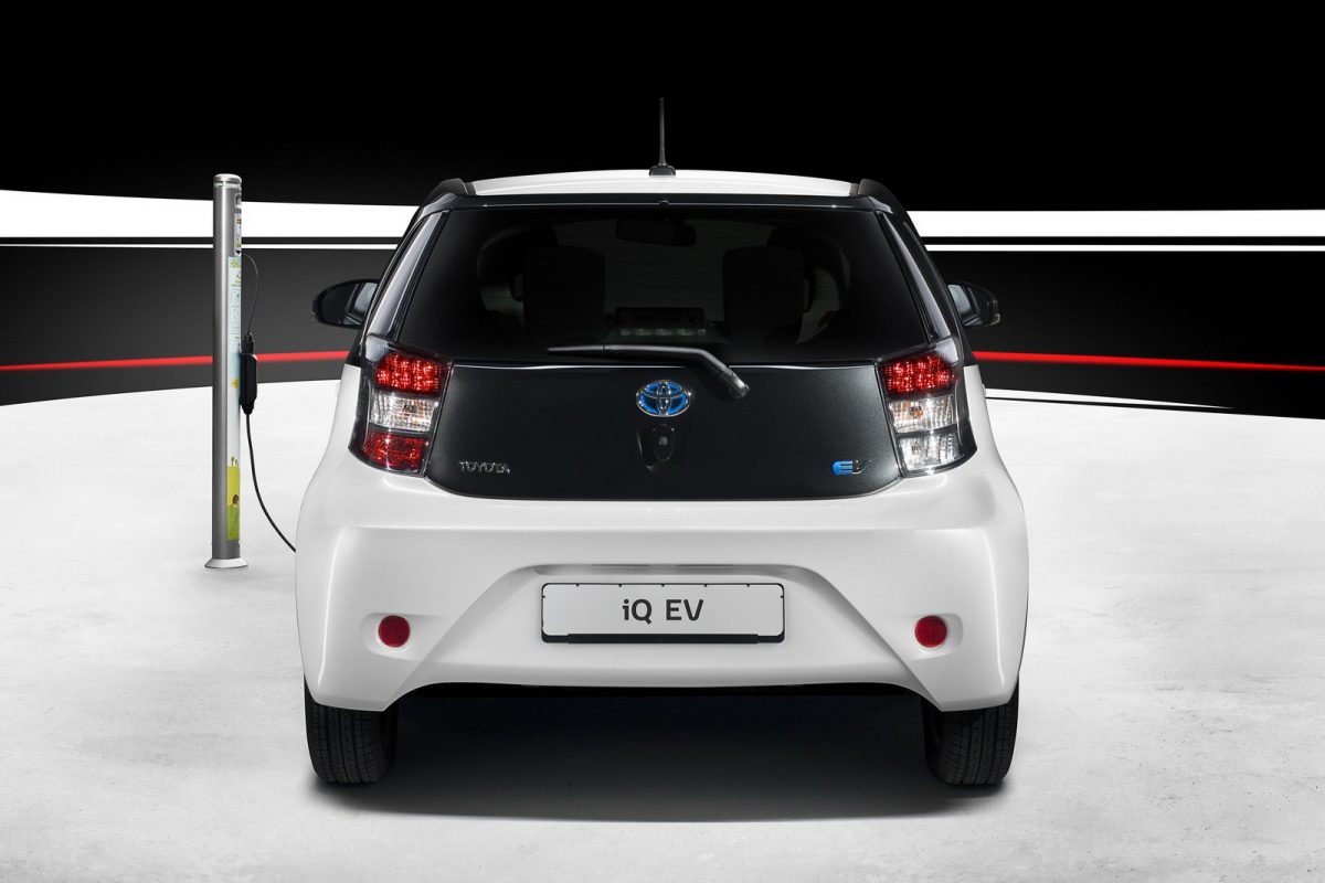 TOYOTA IQ