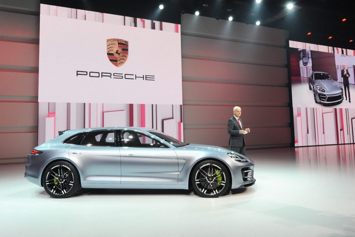 PORSCHE