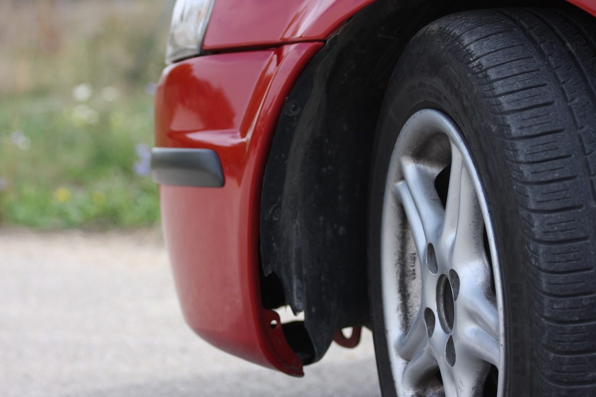 MAZDA 323
