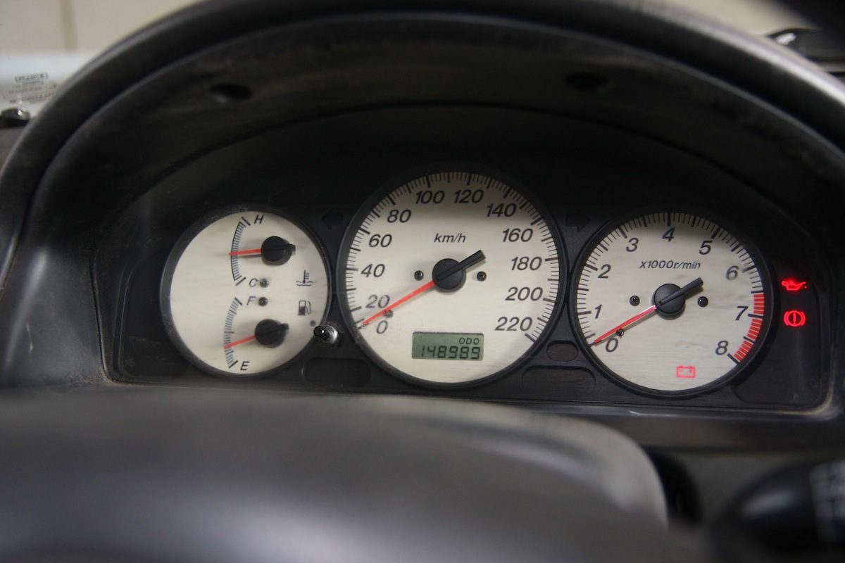 MAZDA 323