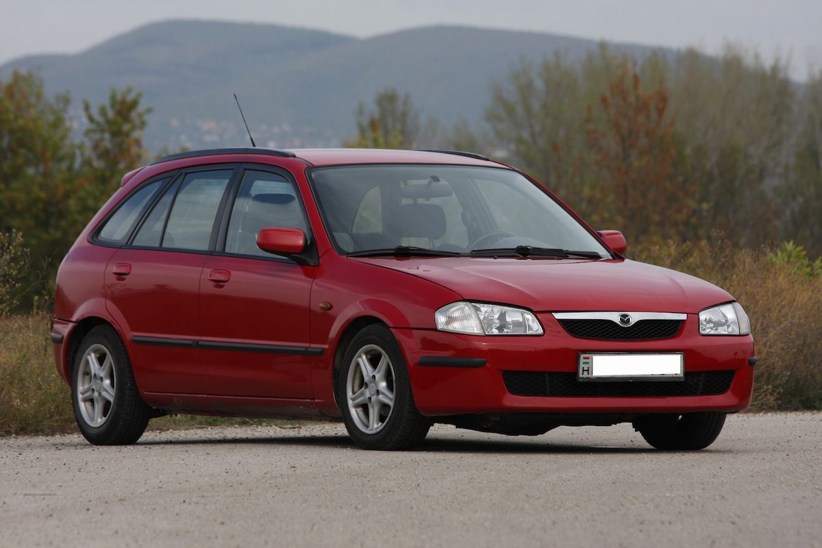 MAZDA 323