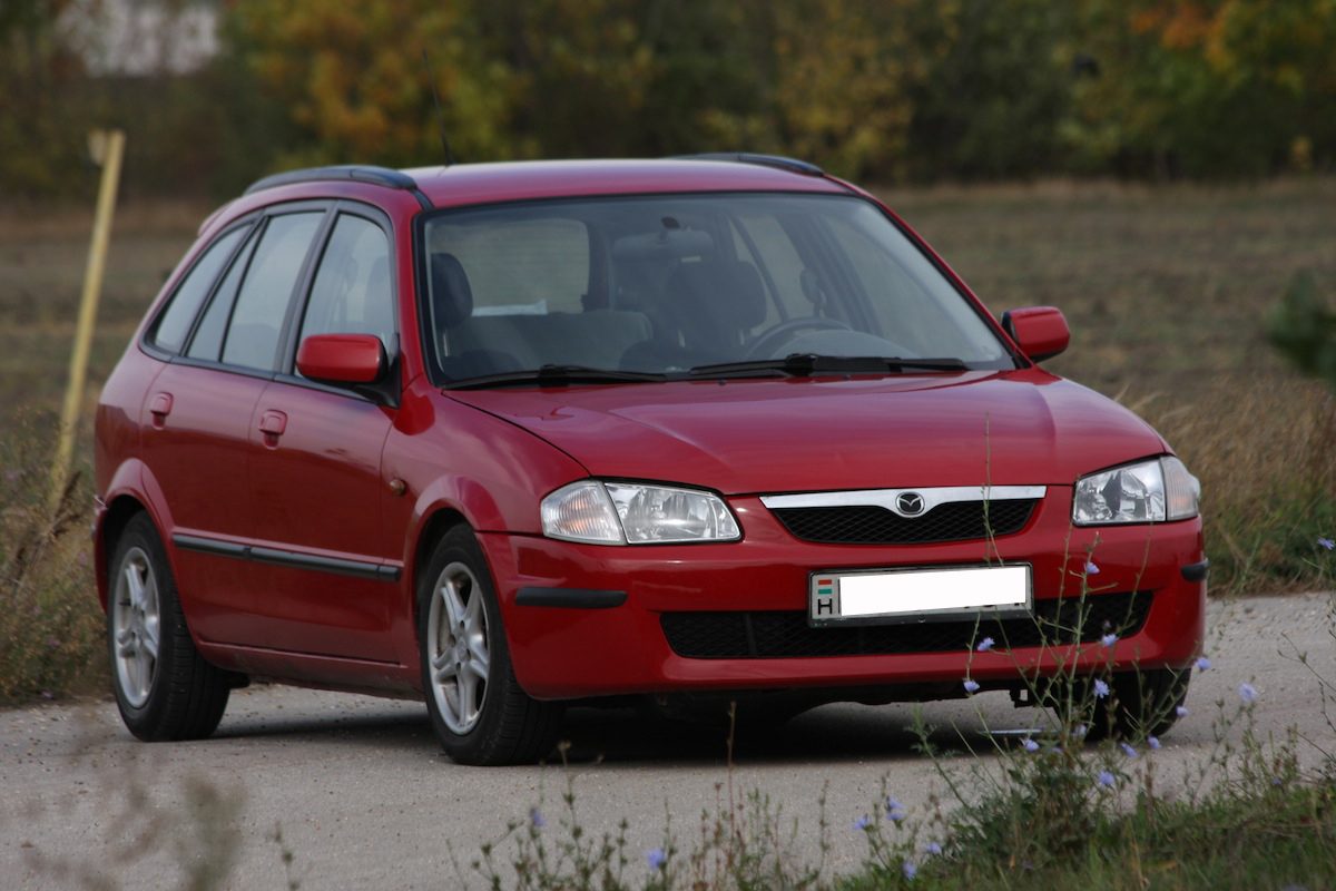 MAZDA 323