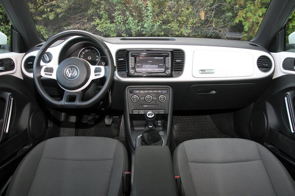 VOLKSWAGEN NEW BEETLE
