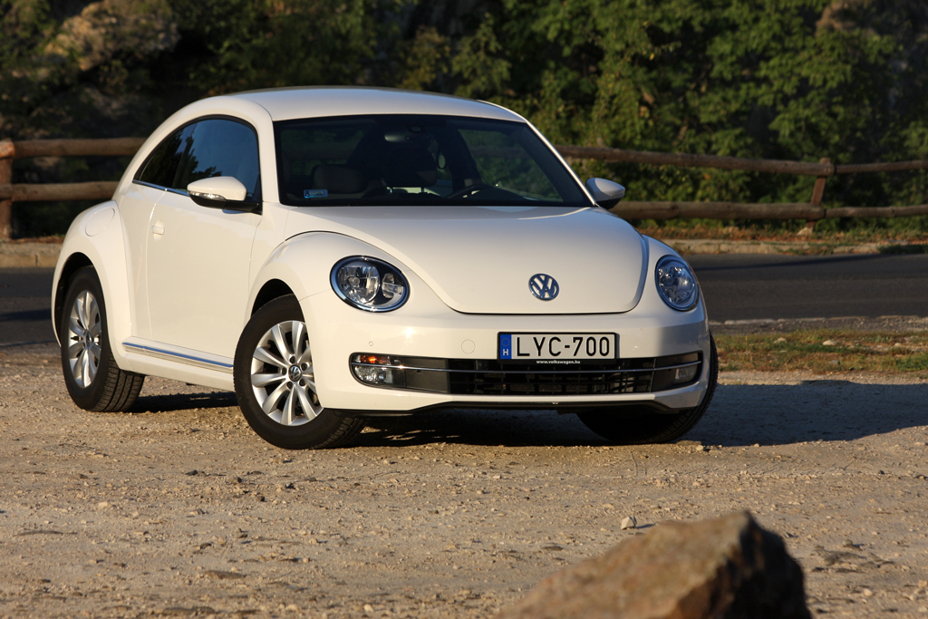 VOLKSWAGEN NEW BEETLE
