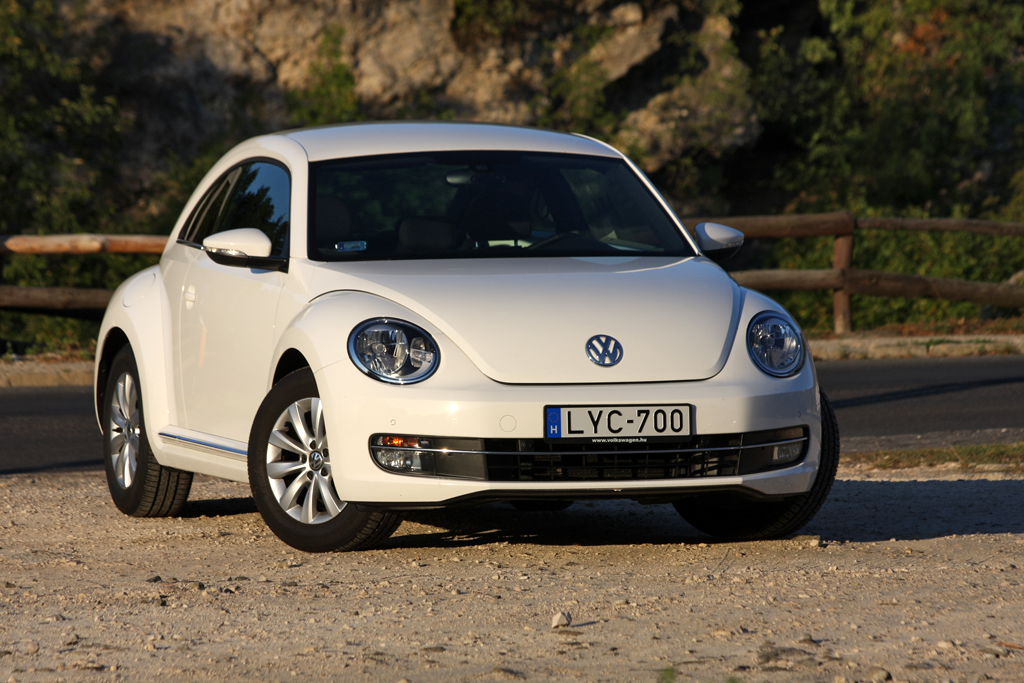 VOLKSWAGEN NEW BEETLE