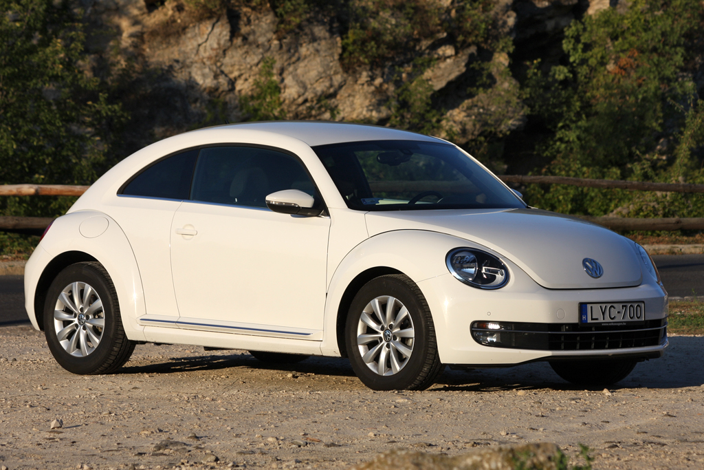 VOLKSWAGEN NEW BEETLE