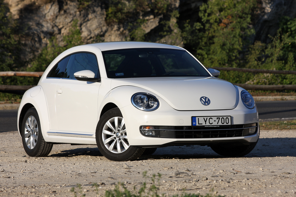 VOLKSWAGEN NEW BEETLE