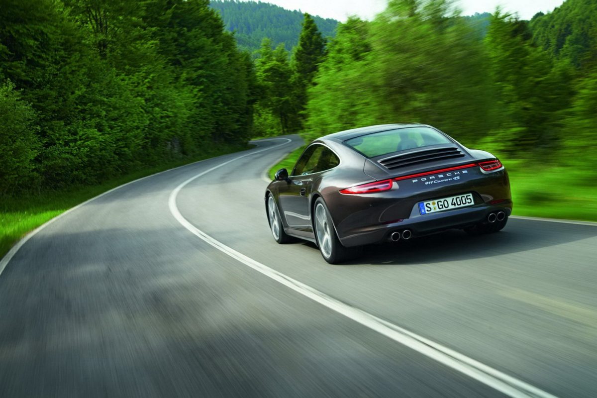 PORSCHE 911