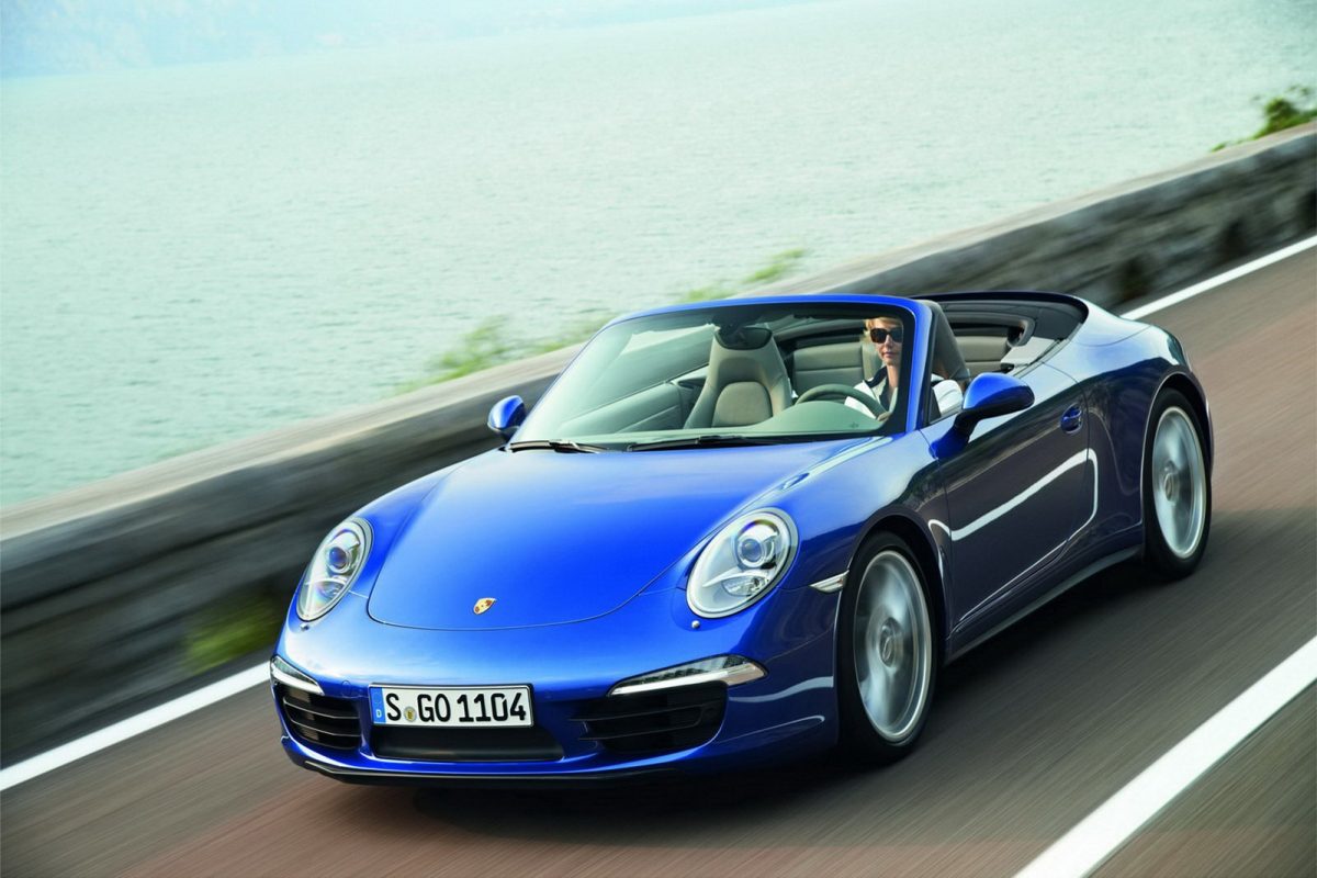 PORSCHE 911