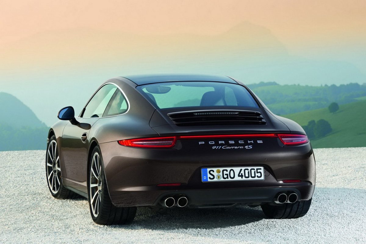 PORSCHE 911