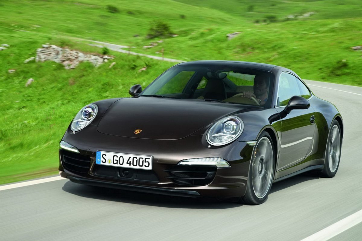 PORSCHE 911